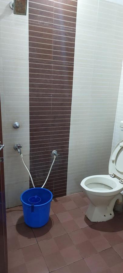 Guruvayur Adithya Luaran gambar